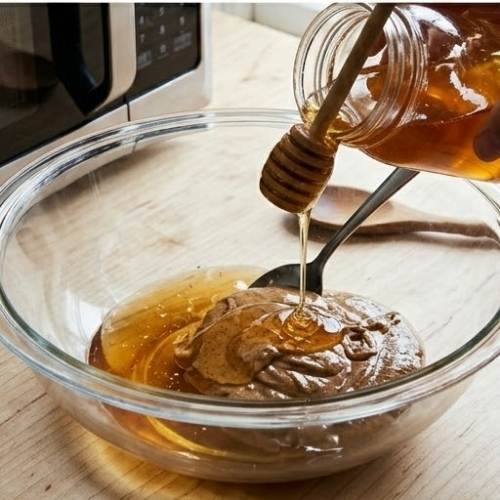 Step 2: Combine Honey and Nut Butter