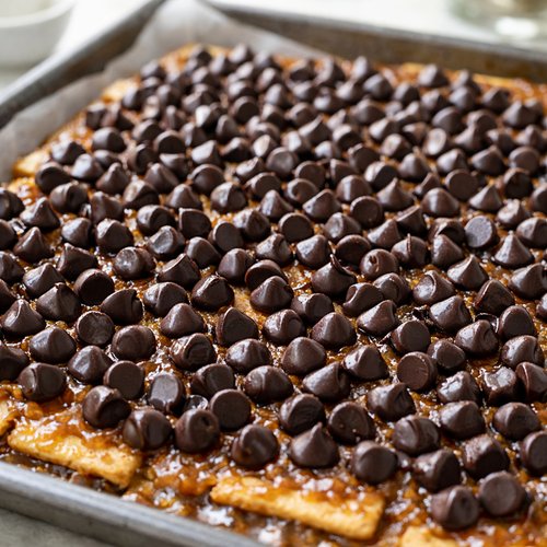 Club Cracker Christmas Crack Recipe 7 Step 5: Layer Dark Chocolate